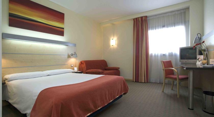 Holiday Inn Express Alcobendas By Ihg Ngoại thất bức ảnh