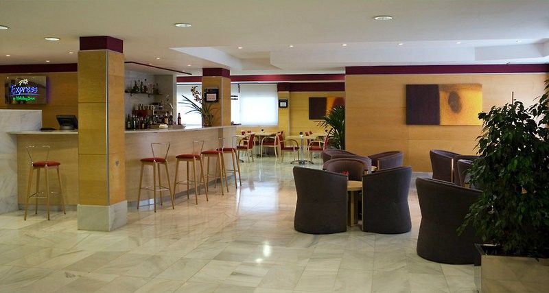 Holiday Inn Express Alcobendas By Ihg Ngoại thất bức ảnh