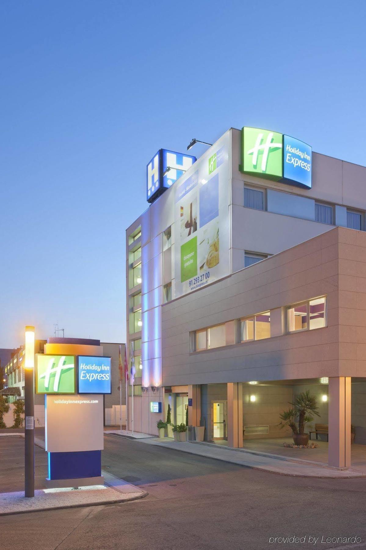 Holiday Inn Express Alcobendas By Ihg Ngoại thất bức ảnh